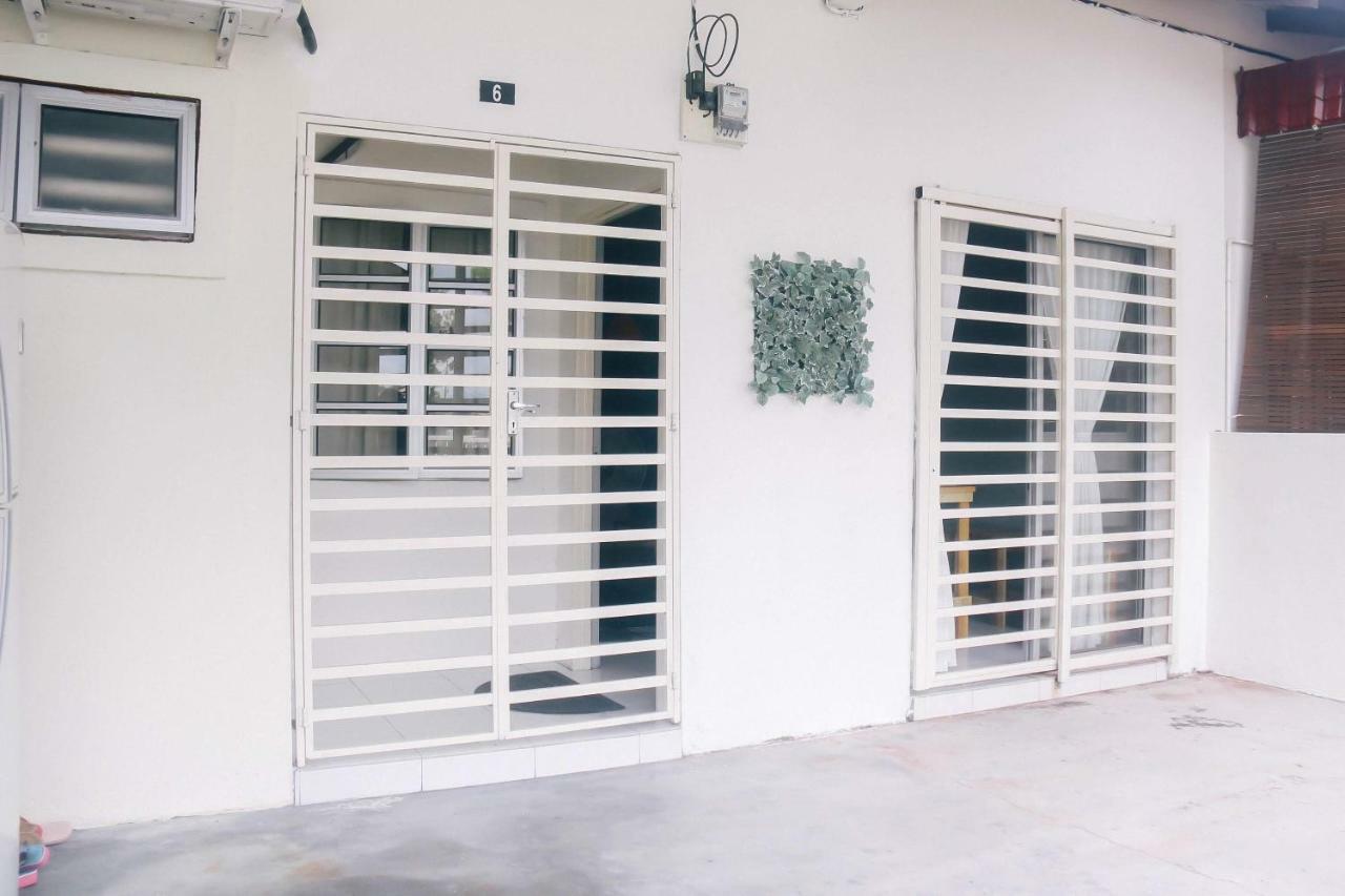 Thedaun Seri Iskandar, Perak Seri Iskandar